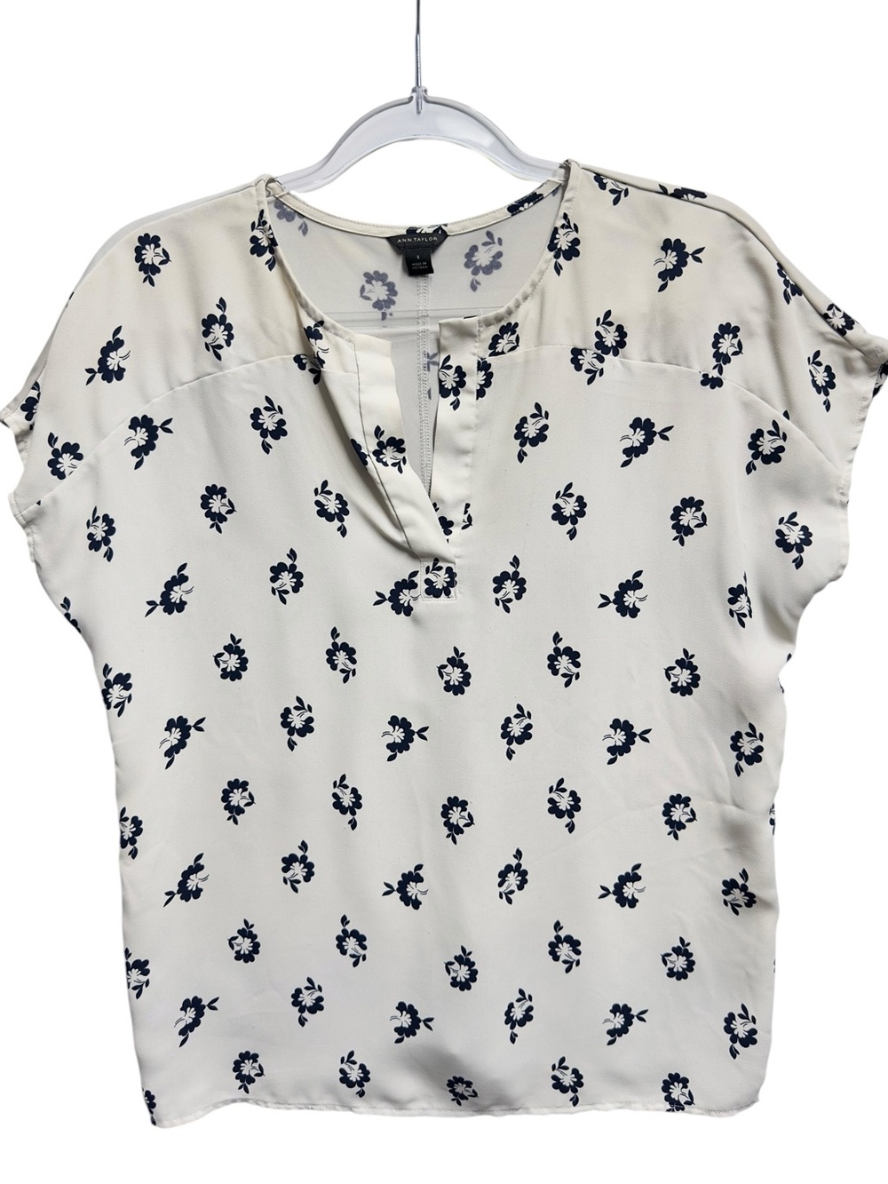 Liquid Silky Knit Floral Vines Dots Blouse Top